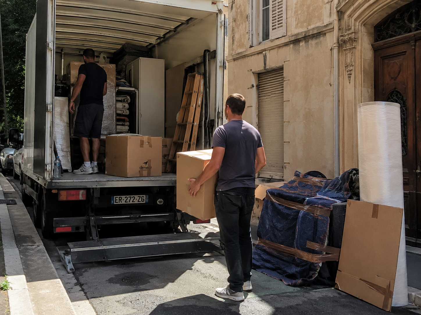 demenagement marseille demander a son entourage